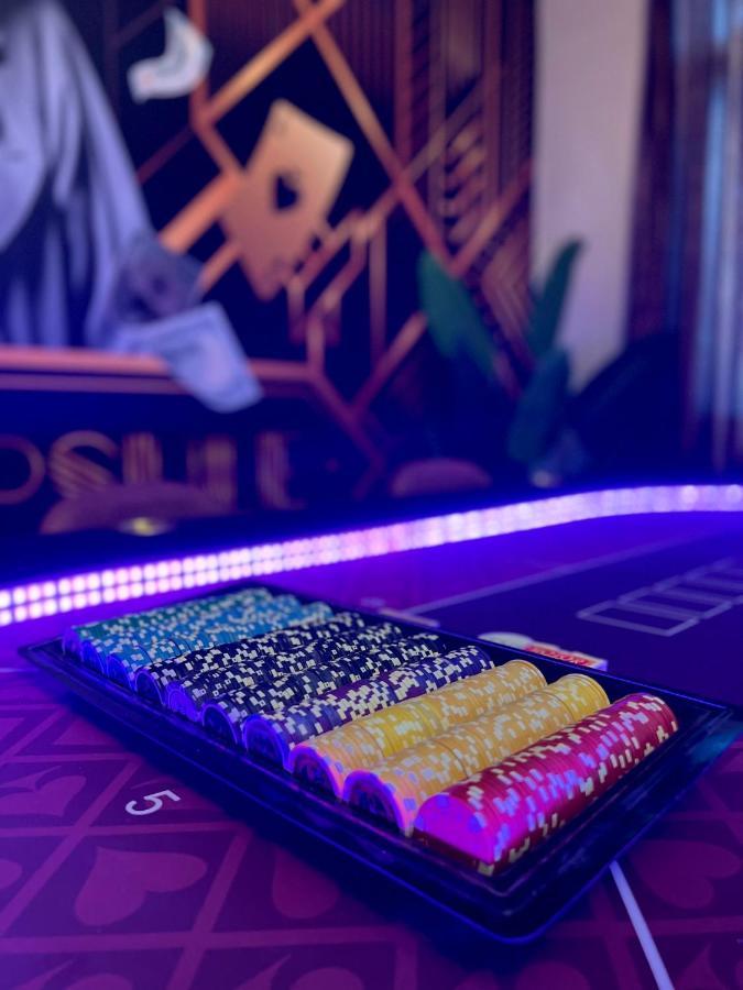 Capsule Casino - Jacuzzi - Billard - Netflix - Console & Jeux Apartment Mons Exterior foto