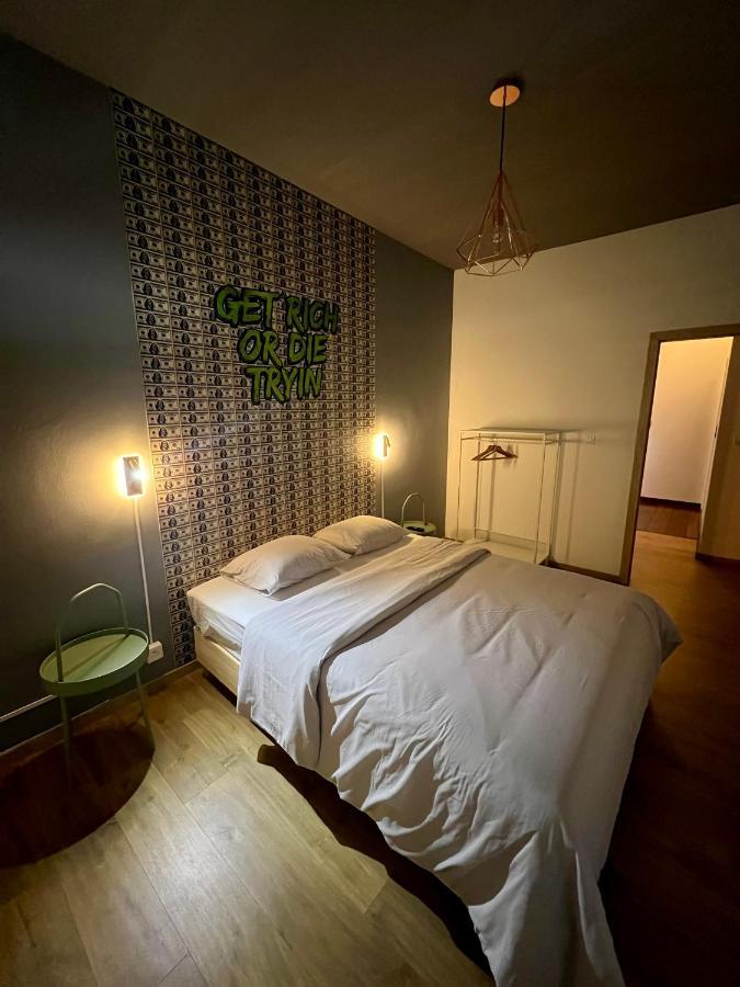 Capsule Casino - Jacuzzi - Billard - Netflix - Console & Jeux Apartment Mons Exterior foto